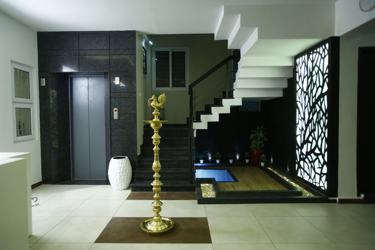 Others 3, VEDHASSTAY, Thanjavur