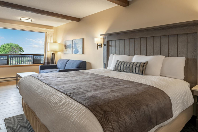 Bedroom 4, Gold Beach Inn, Curry