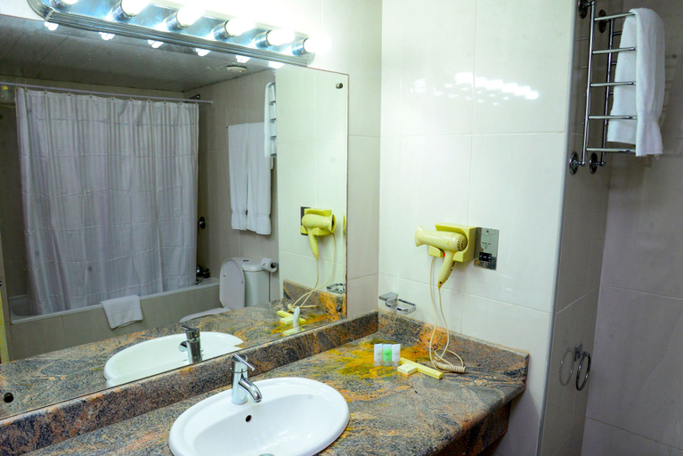 Bathroom 5, Golden Royale Hotel, Enugu North