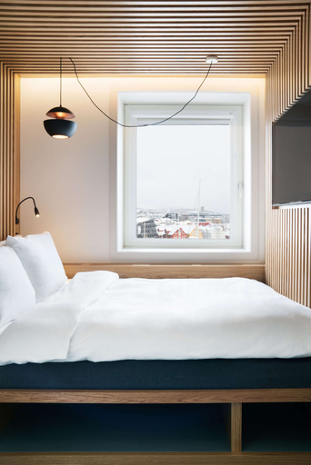 Bedroom 2, Radisson Blu Hotel, Tromsø, A Verified Net Zero Hotel, Tromsø