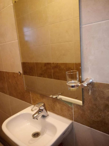 Bathroom 4, Emy Serviced Apartment, Kinondoni