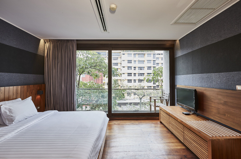 Bedroom 3, LUXX Langsuan Hotel, Pathum Wan