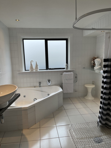 Bathroom 4, Nice Hotel, New Plymouth