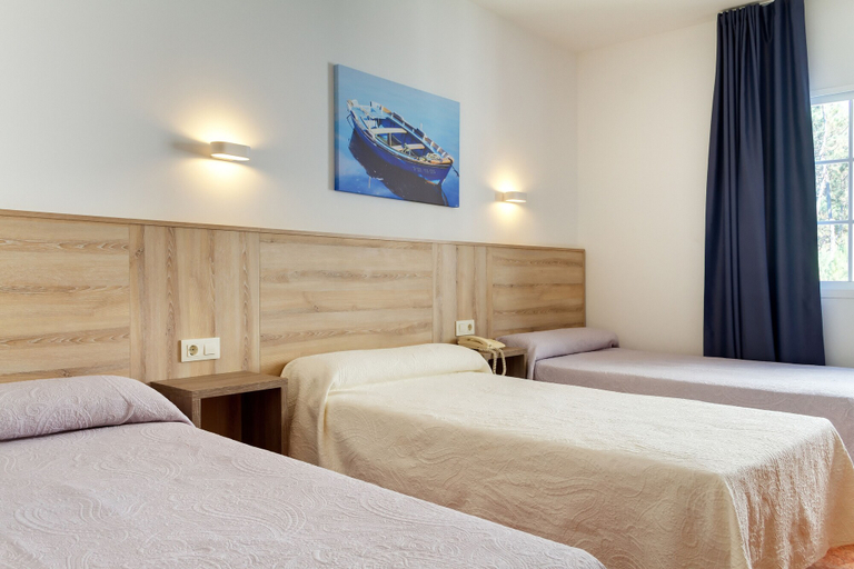Bedroom 3, Hotel Duerming San Vicente, Pontevedra
