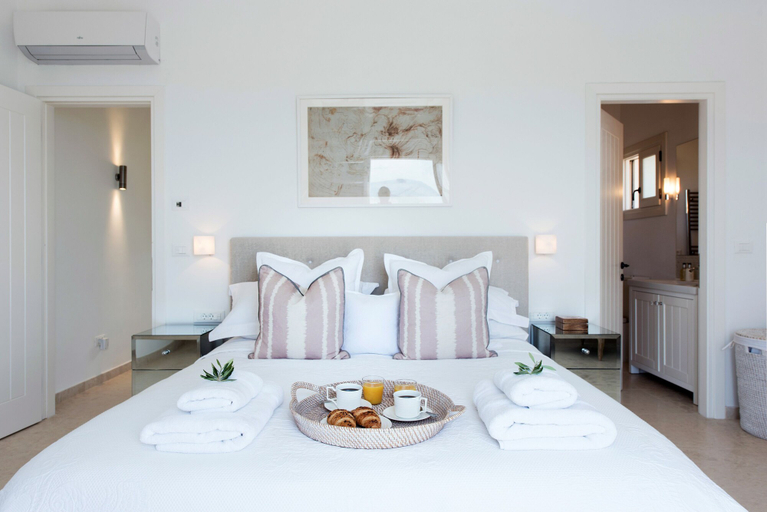 Bedroom 3, Thea Lofou House, Ionian Islands