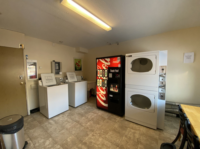 Others 5, Mountain View Motel, Bulkley-Nechako
