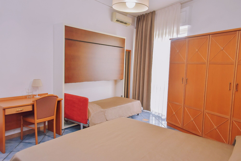 Bedroom 2, Hotel Piccolo Sogno, Napoli