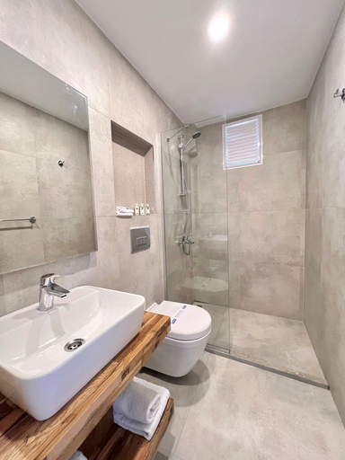 Bathroom 5, Lavinya Otel, Bodrum