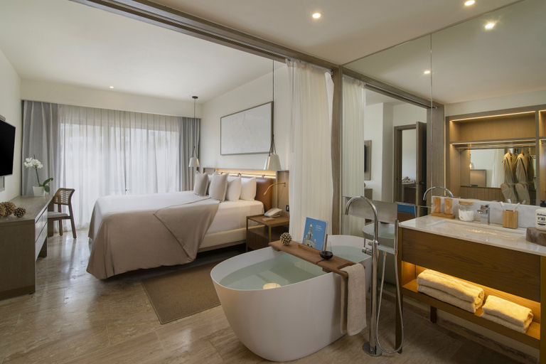 Bathroom 5, Paradisus Palma Real Golf & Spa Resort All Inclusive, Salvaleon de Higuey