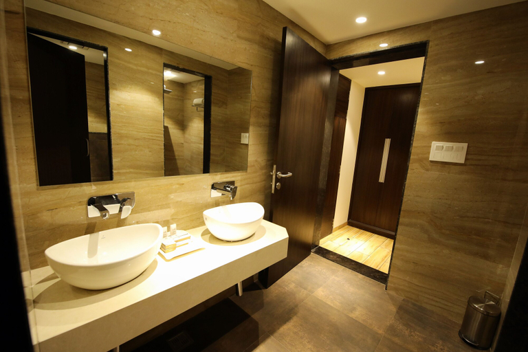 Bathroom 4, Enrise by Sayaji Rewa, Rewa