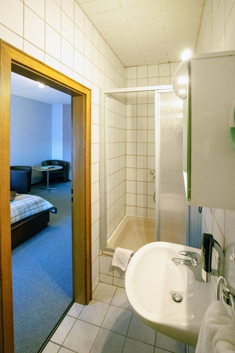 Bathroom 5, Berghotel Waidmannsheil, Waldeck-Frankenberg