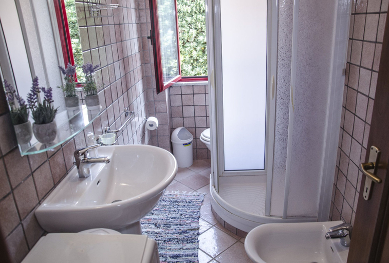 Bathroom 4, Casa Parago, Sassari