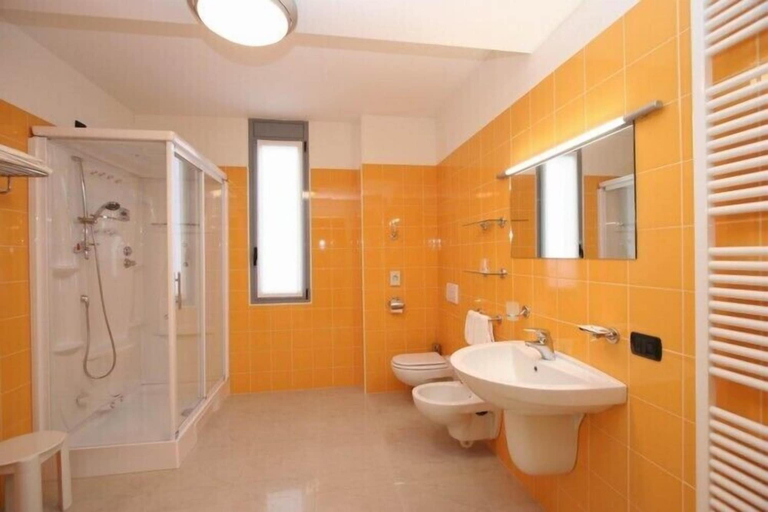 Bathroom 3, Hotel Ristorante Salyut, Sondrio