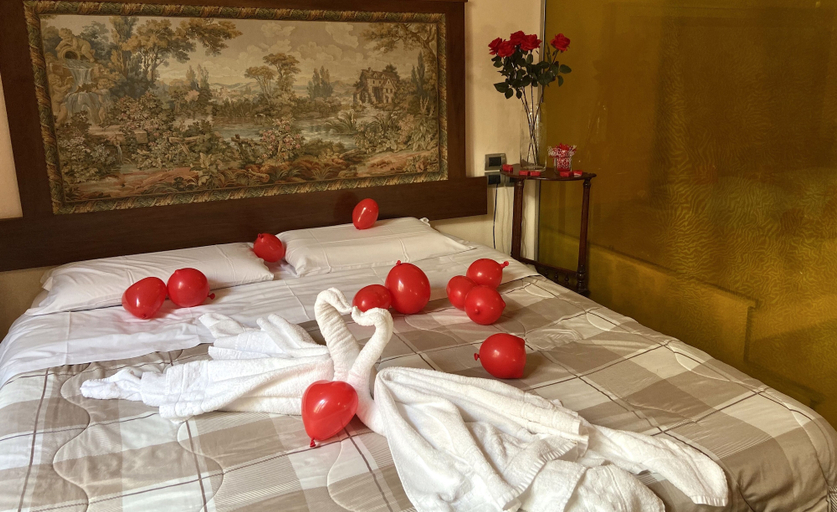 Bedroom 3, Vogue Hotel, Arezzo