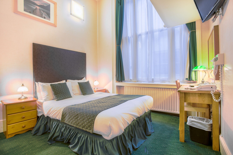 Bedroom 3, London Town Hotel, London