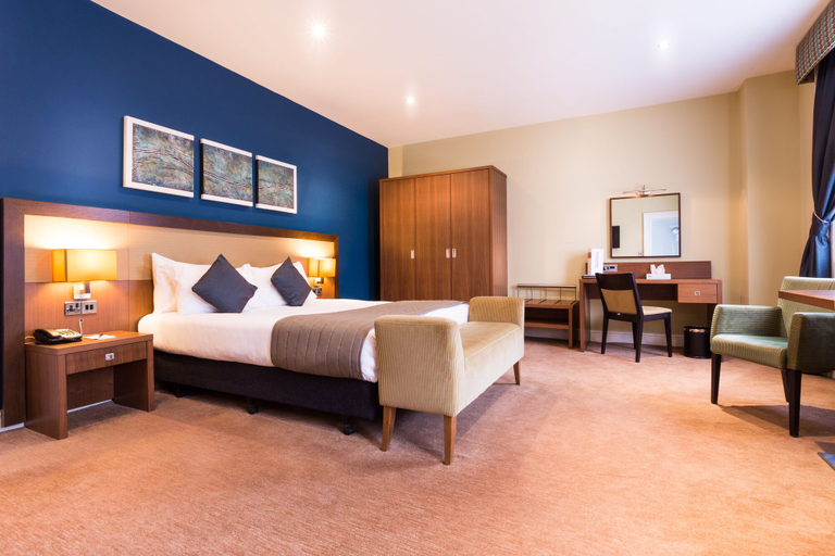 Bedroom 3, Royal Station Hotel, Newcastle upon Tyne