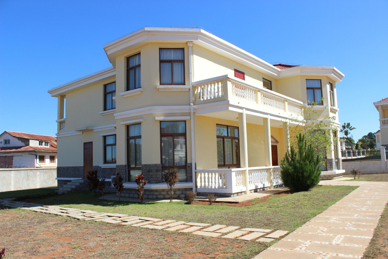 Exterior & Views 2, Madagascar Golden Peacock Hotel, Analamanga