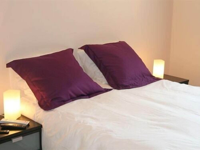 Bedroom 2, Short Stay Paris Apartments, Paris