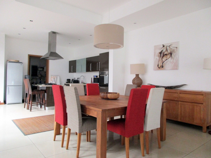Others 4, Villa de Prestige Beach Front 8