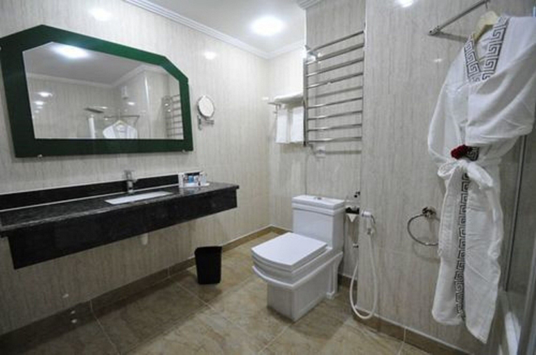 Bathroom 4, Soltane Hotel, Kouba