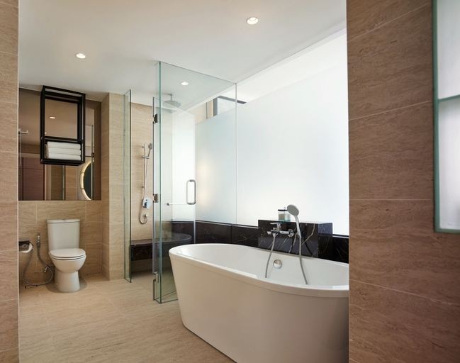 Bathroom 5, Hotel Stripes Kuala Lumpur, Autograph Collection, Kuala Lumpur