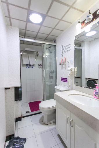 Bathroom 4, Imperial Courtyard, Beijing