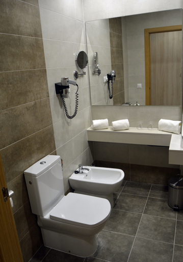 Bathroom 5, Hotel Balneario de Graena, Granada