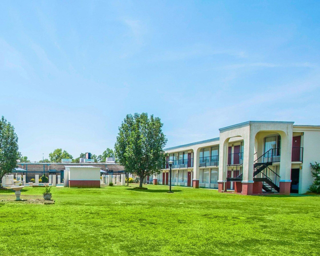 Exterior & Views 2, Econo Lodge Andalusia, Covington