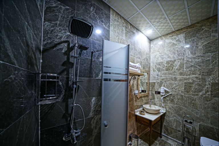 Bathroom 4, Cappadocia Cave Lodge, Nevşehir