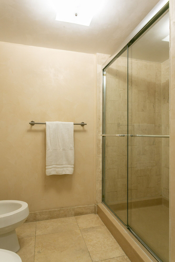 Bathroom 5, Bayfront Gem With Balcony and Pool, Miami-Dade