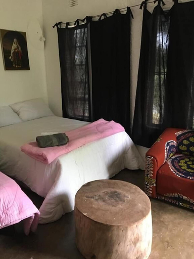 Bedroom 2, Nyangombe Backpackers, Kwekwe