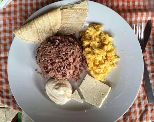 Food & Drinks 4, Casa SAER, Managua