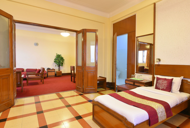 Bedroom 4, Sea Green Hotel, Mumbai City