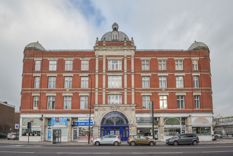 Exterior & Views 2, Marlin Apartments Commercial Road - Limehouse, London