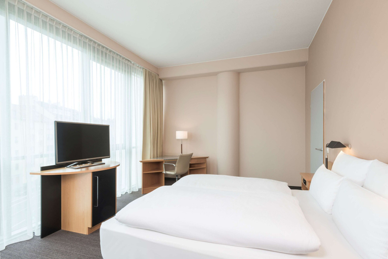 Bedroom 3, NH Düsseldorf City, Düsseldorf