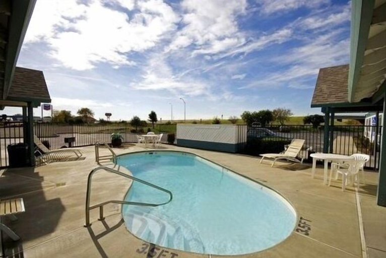 Sport & Beauty, Americas Best Value Inn Dunnigan, Yolo