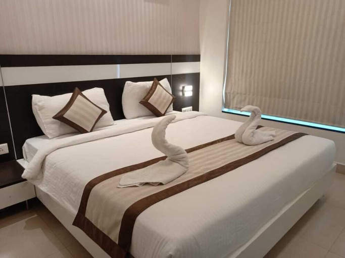 Bedroom 3, Yuvraj Palace Inn, Mysore