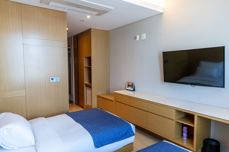 Bedroom 4, Hotel Lacky Gwangyang, Gwangyang
