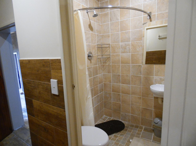 Bathroom 4, Budget Tented Village at Urban Glamping - Hostel, Umkhanyakude