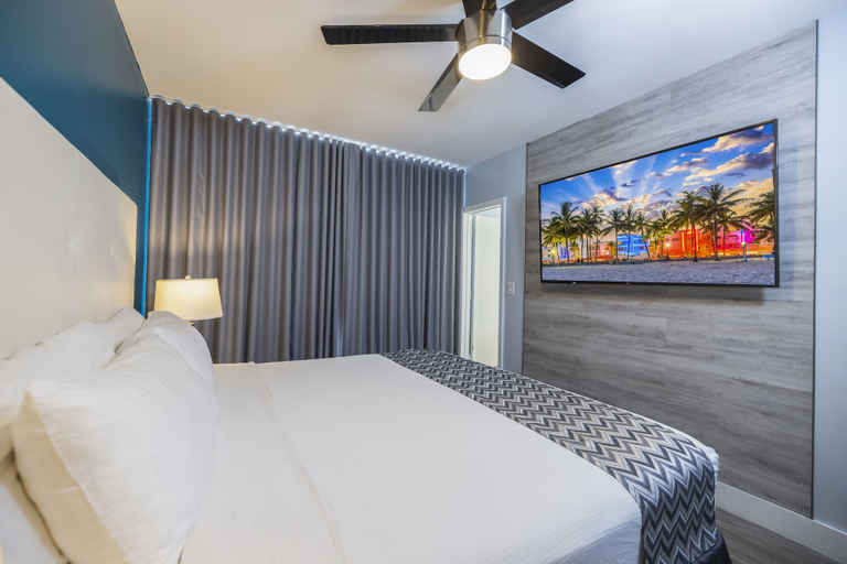 Bedroom 2, The Colony Hotel, Miami-Dade