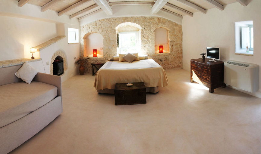 Bedroom 4, Palazzo Camarda, Brindisi