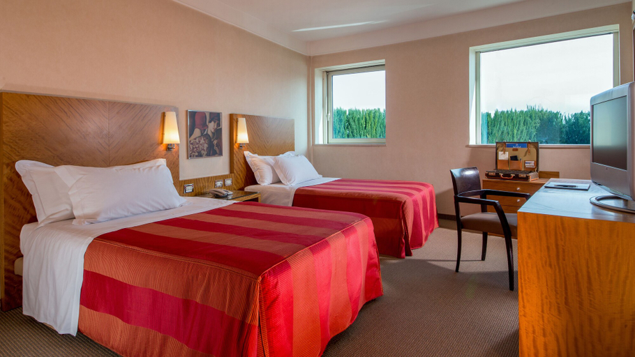 Bedroom 2, Enea Hotel Aprilia, Latina