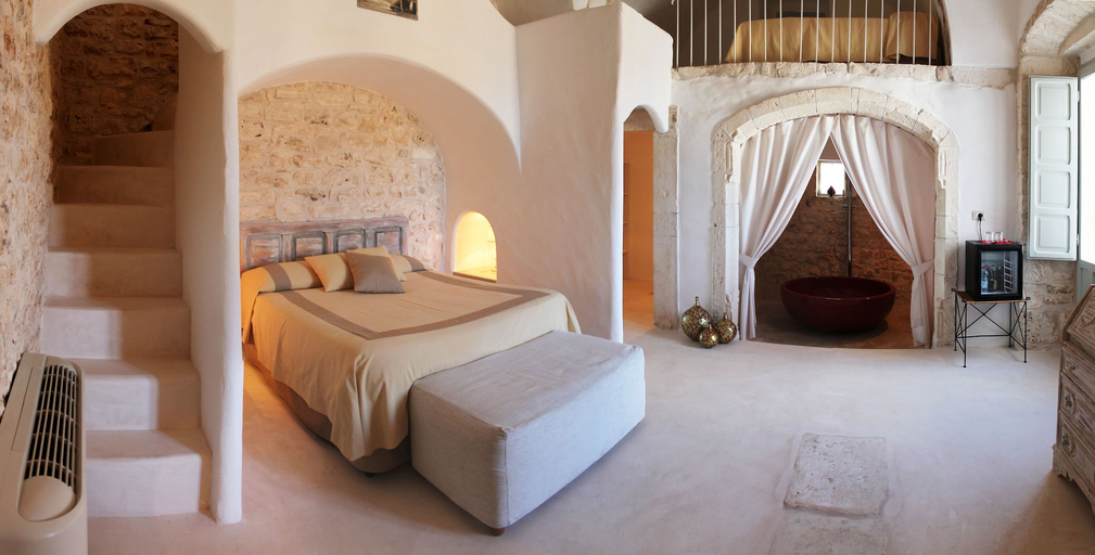 Bedroom 4, Palazzo Camarda, Brindisi