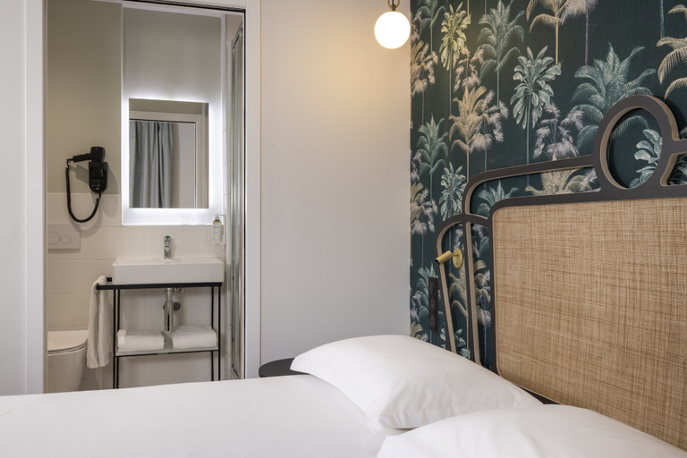 Bedroom 3, Hôtel de Suez, Paris