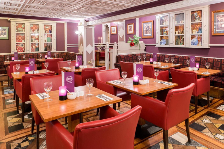 Food & Drinks 4, River Island Hotel