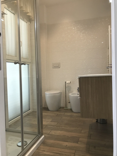 Bathroom 5, SunWine Bed & Breakfast, Taranto