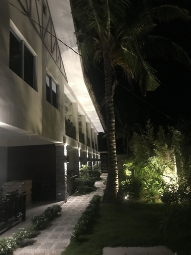 Exterior & Views 2, Avila's Horizon Dive Resort, Daanbantayan