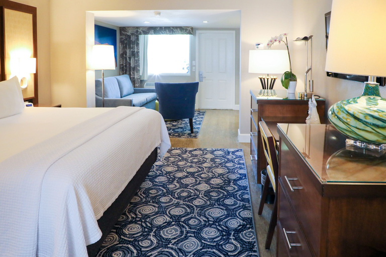 Bedroom 4, Almond Tree Inn Hotel - Adults Only, Monroe
