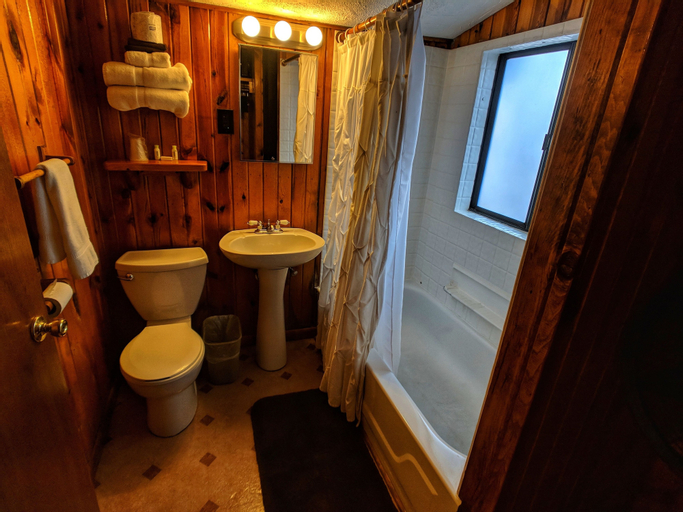 Bedroom 4, Foot of the Mountain Motel, Boulder