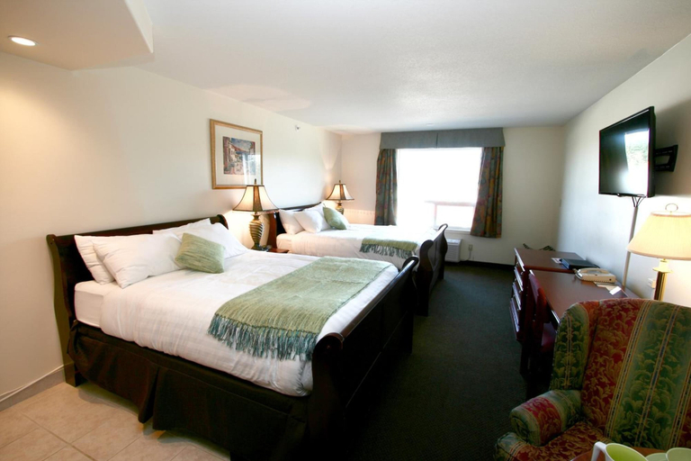 Bedroom 3, Foxwood Inn & Suites, Division No. 11